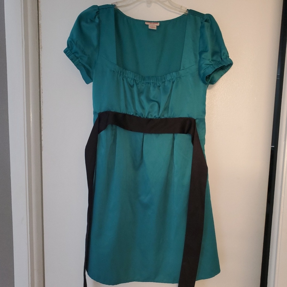 Cute turquoise dress with black strap belt